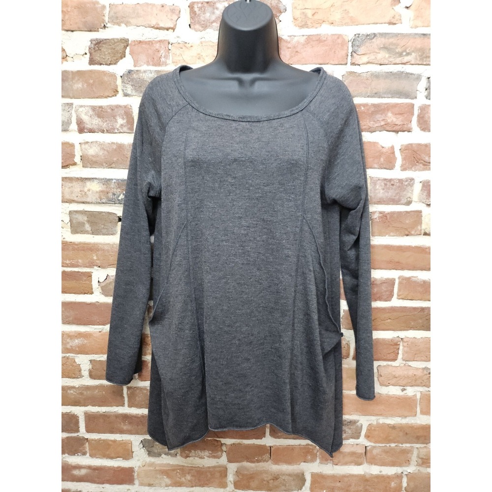 Kim & Cami Shirt Medium Grey Pockets Top Slinky Travel Minimalist Lagenlook
